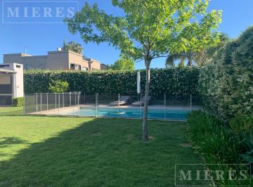 Casa · 250m² · 5 Ambientes · 2 Cocheras · Casa en Alquiler de Verano en Talar del Lago II, Bancalari