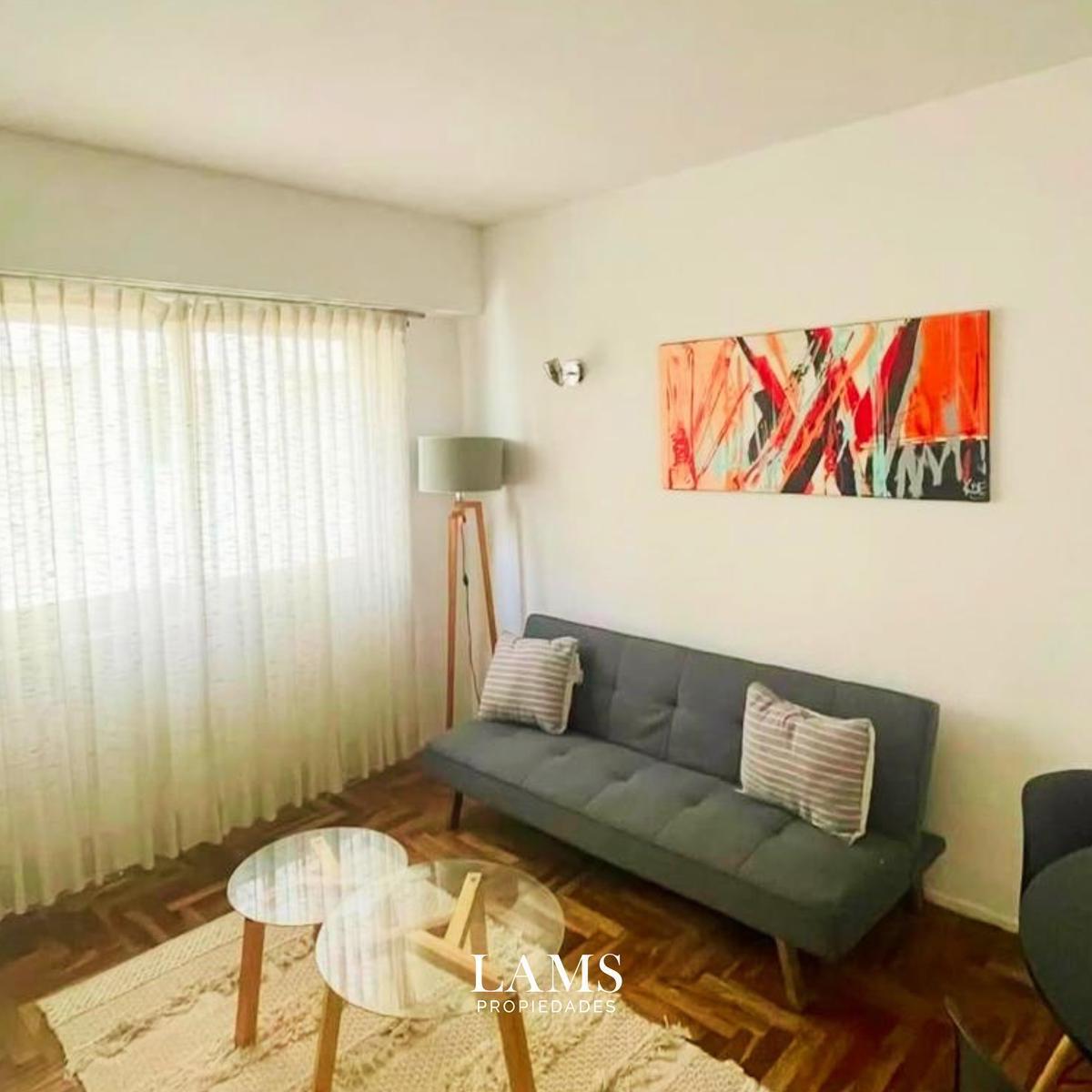 Departamento dos ambientes - alquiler - Zona Plaza Colón