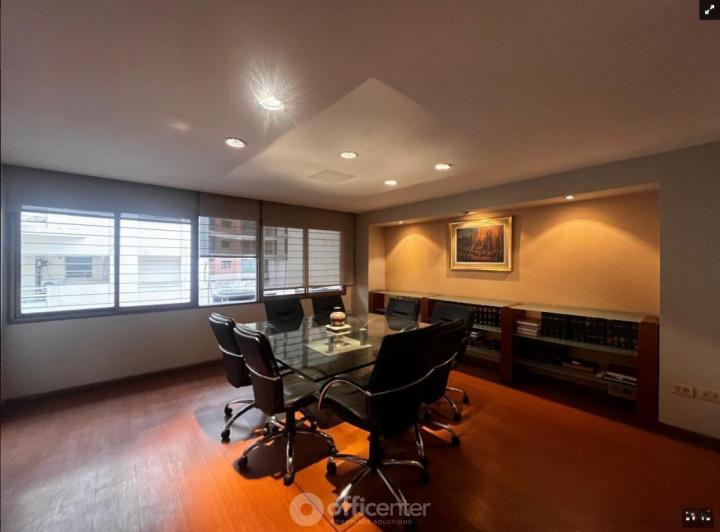 Oficina comercial · 250m² · 8 Ambientes