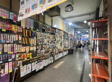 Local comercial · 38m² · Excelentes Locales en Galeria Once, Venta