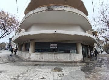 ESQ SAN MARTIN Y SGO DEL ESTERO · Gran Esquina Local en Alquiler