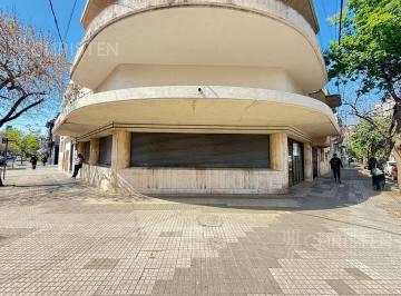 SAN MARTIN 3292 · Gran Esquina Local en Alquiler