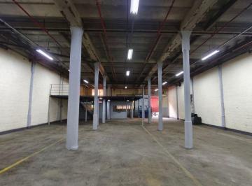 Bodega-Galpón de 2 ambientes, Barracas · Depósito 410 m² Primer Mes Bonificado Para Primeras Empresas