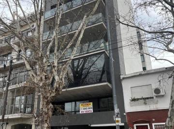 Departamento de 4 ambientes, Villa Luro · Villa Luro. Larrazabal 500. Semipiso 4 Ambientes Contrafrente con Cochera y Baulera.