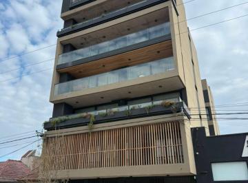 Departamento de 3 ambientes, Tandil · Semipiso Único de Categoría con Terraza Propia de 120 m² en Venta