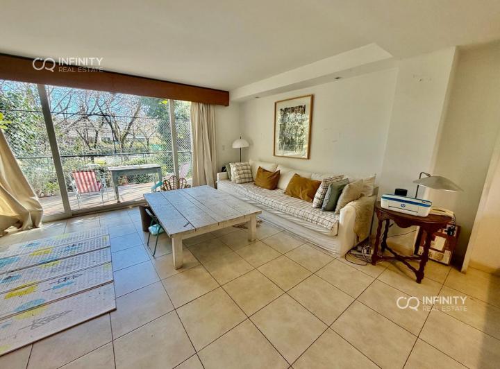 Casa · 165m² · 4 Ambientes · 2 Cocheras