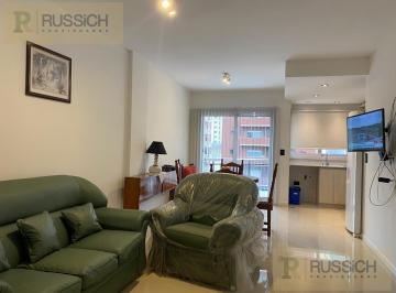 Departamento · 71m² · 3 Ambientes · 1 Cochera · Departamento de 3 Ambientes a La Venta, con Balcón a La Calle y Cochera Cubierta
