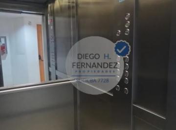 Departamento en Alquiler de 1 ambiente · Monoambiente Excelente Cuadra Santa Rita, Vista Abierta Excelente Edificio, Luz y Ventilacion