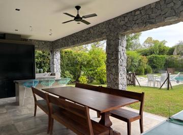 Casa · 340m² · 6 Ambientes · 4 Cocheras · Casa - El Encuentro
