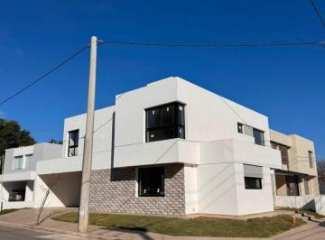 Foto · Casa a Estrenar Apta Credito Jardin de Las Tejas, B° C/seguridad