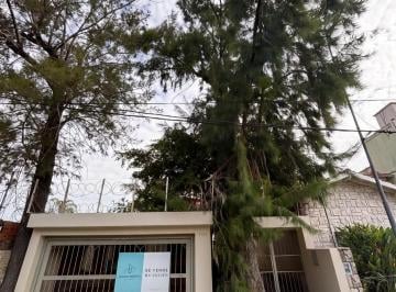 Casa · 350m² · 7 Ambientes · 3 Cocheras · Excepcional Casa en Ramos Mejia Lote de 10 X 58 Piscina Quincho