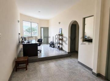 Casa · 63m² · 3 Ambientes · Venta de Casa en Arroyito