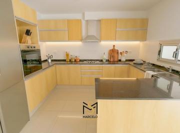 Casa · 180m² · 5 Ambientes · 4 Cocheras · Gran Duplex en Venta | Chacra del Norte II