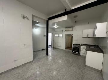 Departamento · 50m² · 2 Ambientes · PH de 2 Ambientes en Lanús Oeste