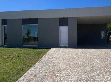 Casa de 5 ambientes, Ezeiza · Venta Excelente Casa a Estrenar Barrio San Simón, Canning
