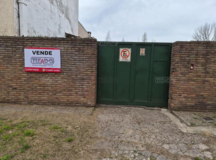Terreno · 1054m²