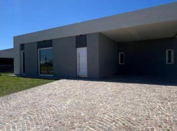 Casa de 5 ambientes, Ezeiza · Alquiler Excelente Casa a Estrenar Barrio San Simón, Canning