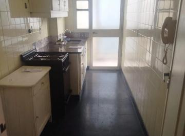 Departamento de 2 ambientes, Otro · Alq. 2 Amb. Contrafrente C/balcón