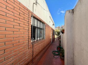 PH de 4 ambientes, Villa Pueyrredón · PH 4 Ambientes a Reciclar con Jardín de 80 m² Propio