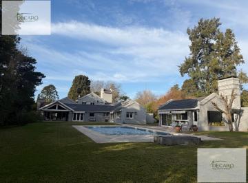 Casa · 600m² · 7 Ambientes · Casa en Venta en Highland Park