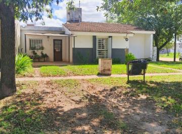 Casa · 80m² · 4 Ambientes · 1 Cochera · Casa 3 D Pilar - Cordoba