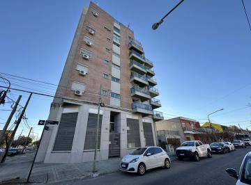 Departamento · 64m² · 3 Ambientes · 1 Cochera · Departamento en Venta de 3 Ambiente. Edificio con Piscina y Terraza. Centro Campana