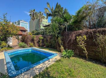 Casa · 123m² · 5 Ambientes · 1 Cochera · PH en Almagro