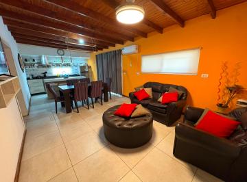 Casa de 4 ambientes, Roldán · Casa 2 Dorm., Quincho Pileta, Amueblada Completa