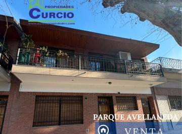 Departamento · 77m² · 3 Ambientes · Venta de Departamento 3 Ambientes en Dúplex con Patio y Sauna en Parque Avellaneda, Caba