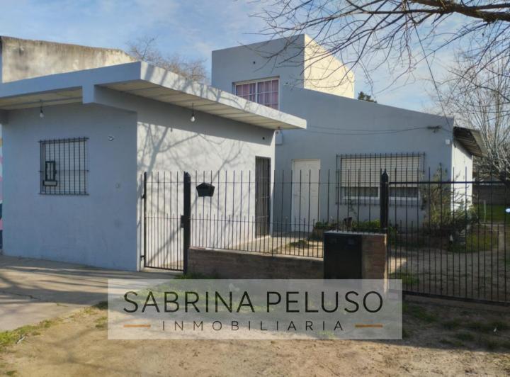 Casa · 122m² · 4 Ambientes · 1 Cochera