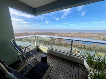 Departamento · 172m² · 4 Ambientes · 2 Cocheras · Piso Muy Alto en Le Parc Puerto Madero Vista 360°