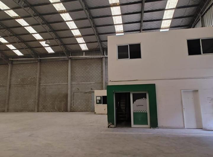 Depósito · 600m²