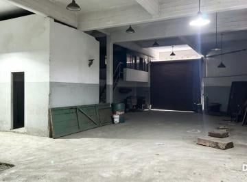 Depósito · 165m² · Depósito en Avellaneda de 165 m²