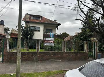 Casa de 4 ambientes, San Miguel · Casa Tipo Chalet 4 Ambientes a La Venta en Muñiz