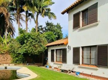 Casa de 10 ambientes, San Isidro · Venta Casa San Isidro Sobre Gran Lote - Libertador Al Río Jardín Pileta Parrilla