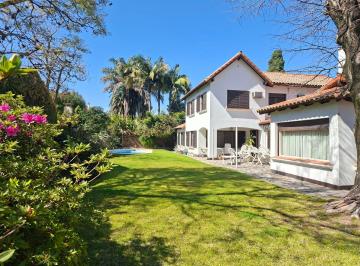 Casa de 10 ambientes, San Isidro · Venta Casa San Isidro Sobre Gran Lote - Libertador Al Río Jardín Pileta Parrilla