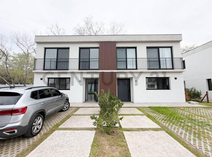 Departamento · 140m² · 4 Ambientes · 2 Cocheras
