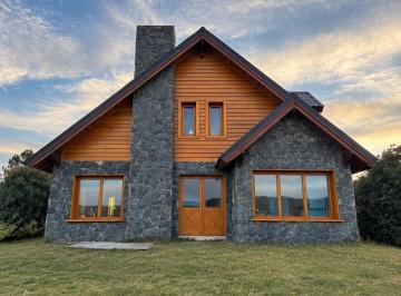 Casa de 5 ambientes, Villa General Belgrano · ¡Oportunidad Única en Champaquí Golf! Casa Estilo Patagónico a Terminar