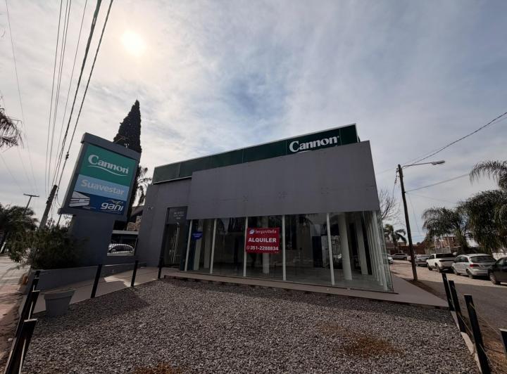 Local comercial · 425m² · 6 Ambientes