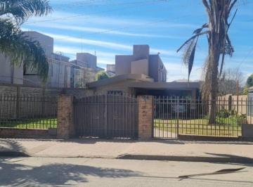 Casa de 6 ambientes, Villa Carlos Paz · Carlos Paz en - Exclusiva - Ubicación - a m del Lago - Apto Credito