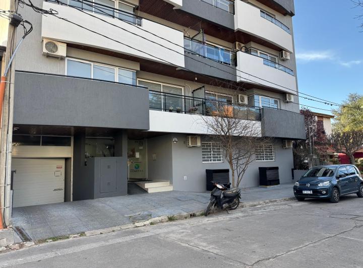 Departamento · 60m² · 2 Ambientes · 1 Cochera