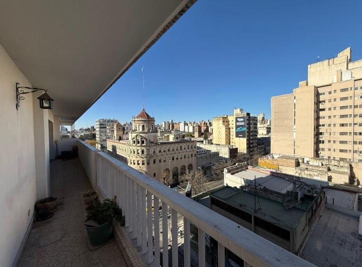 Departamento · 151m² · 4 Dormitorios · 1 Cochera
