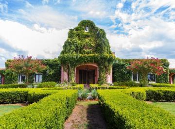 Frente con laberinto · Casa de Lord