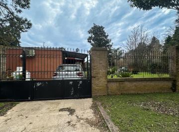Casa · 190m² · 7 Ambientes · 1 Cochera · Casa en Alvear - Venta Y/o Alquiler - Excepcional Terreno
