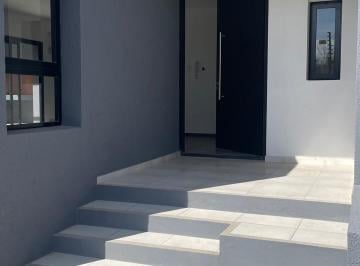 Casa de 5 ambientes, Córdoba · Duplex en Alquiler o Venta