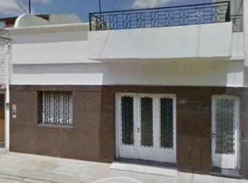 Casa · 66m² · 3 Ambientes · 1 Cochera · Mariano Moreno 5123, Wilde ¡Casa de 3 Ambientes en Venta!