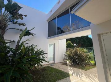 Casa · 268m² · 8 Ambientes · 4 Cocheras · Cassa en Barrio Santa Maria de Tigre Lote 6