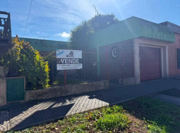 Casa de 6 ambientes, Ituzaingó · Casa Tipo Amercana - 3 Dorm. - Lote Propio - Ituzingo Sur