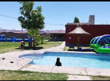 Local comercial · 284m² · 3 Ambientes · Salón Multiespacio, con Loft, Piscina y Local Comercial