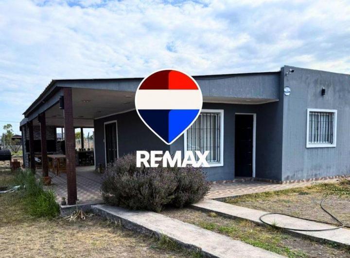 Casa · 61m² · 3 Ambientes · 1 Cochera
